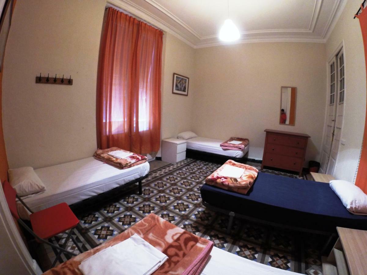 Sleeping Inn Барселона Экстерьер фото