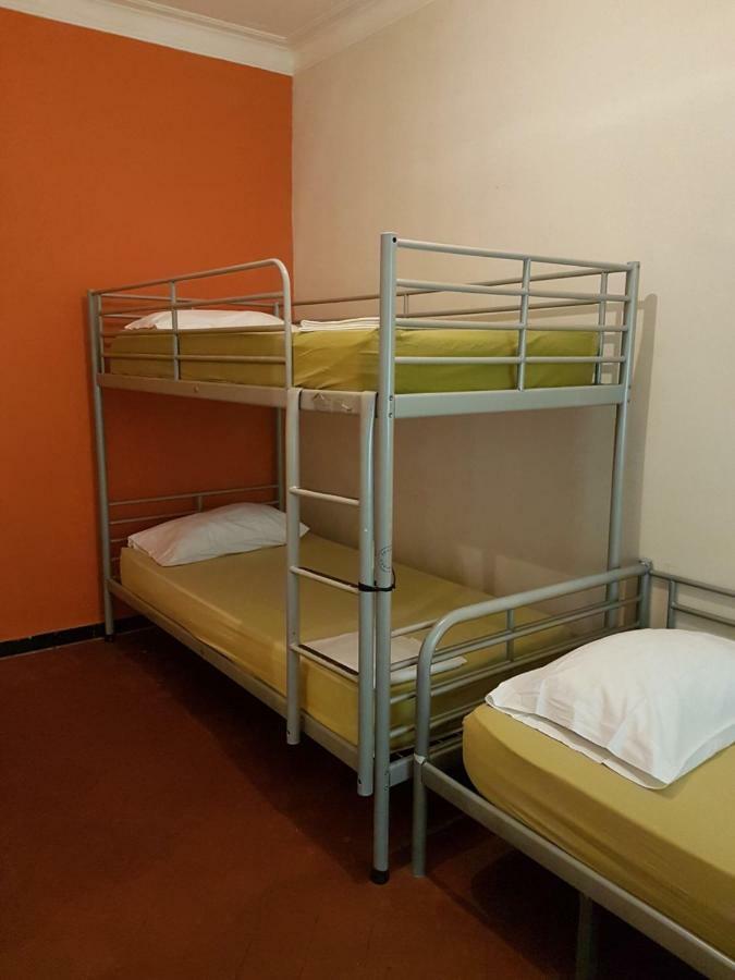 Sleeping Inn Барселона Экстерьер фото